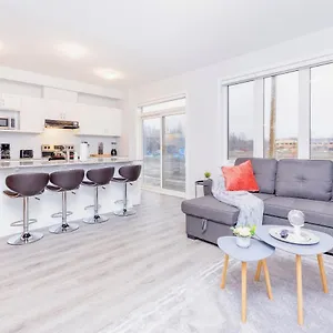 Holiday home Near Dt - Contemporary 3br Townhouse Ottawa